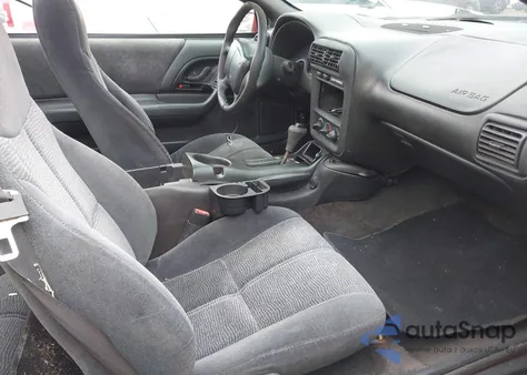 2001 Chevrolet Camaro from USA, damaged, VIN 2G1FP22K612105182